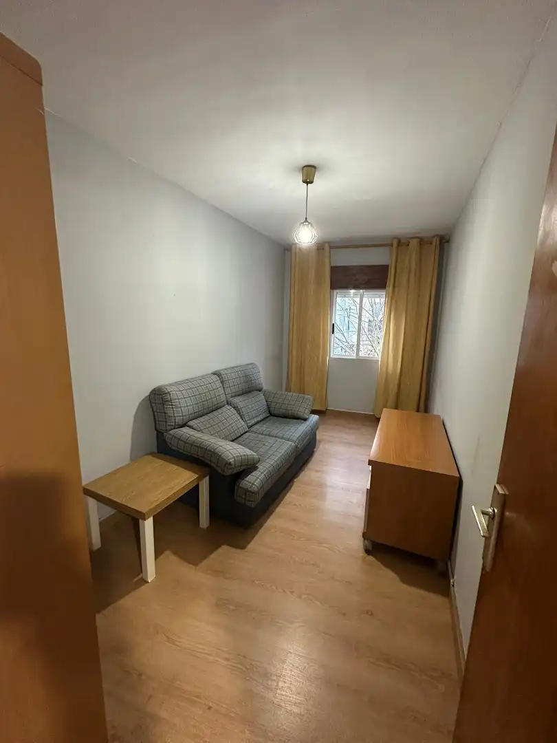 Flat to rent in Avenida de Quiroga Palacios