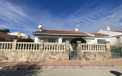 Exterior view of Single-family semi-detached for sale in El Vendrell  with Terrace, Storage room and Furnished