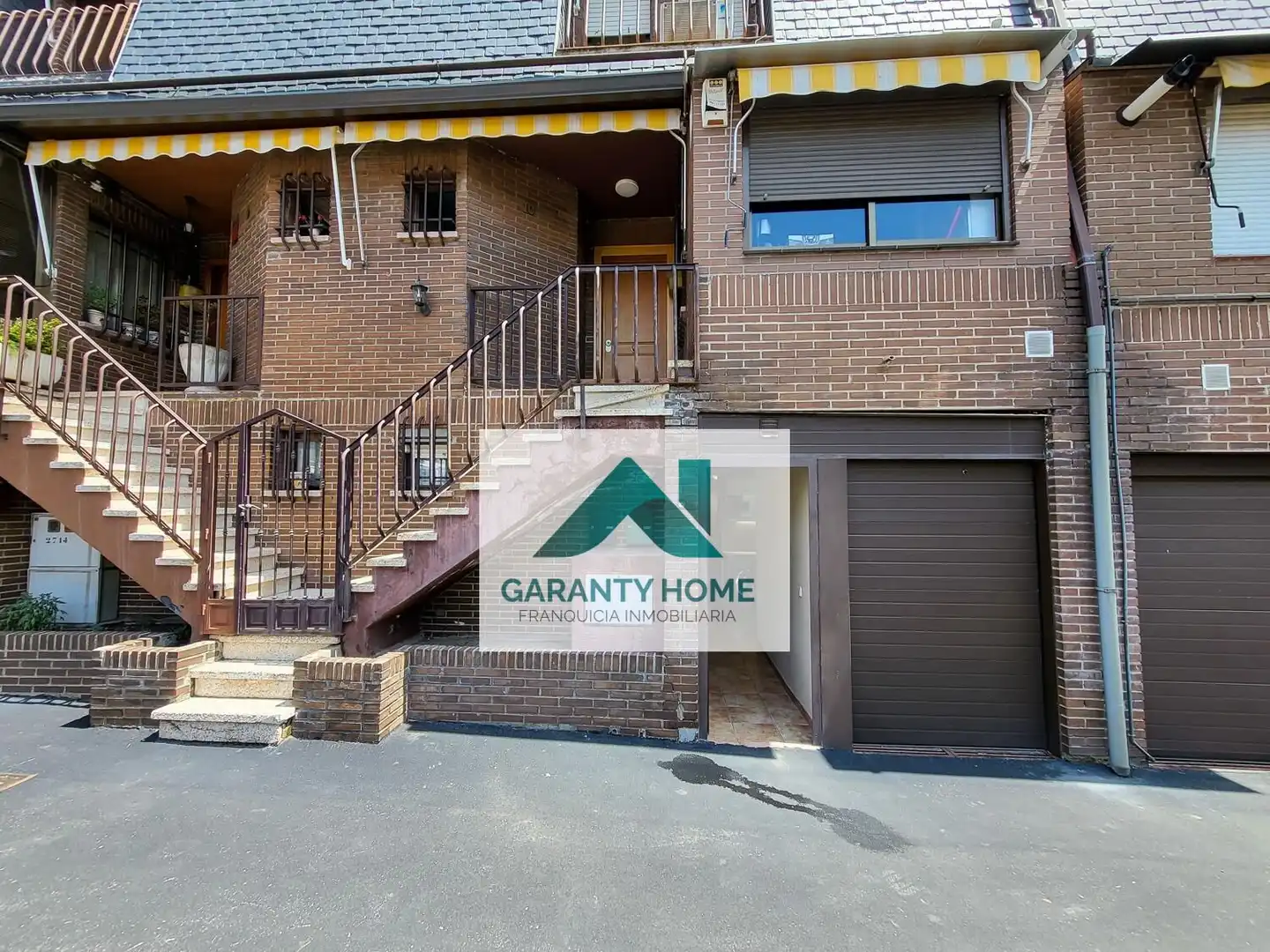 Vista exterior de Apartamento de alquiler en Boadilla del Monte con Aire acondicionado, Calefacción y Jardín privado