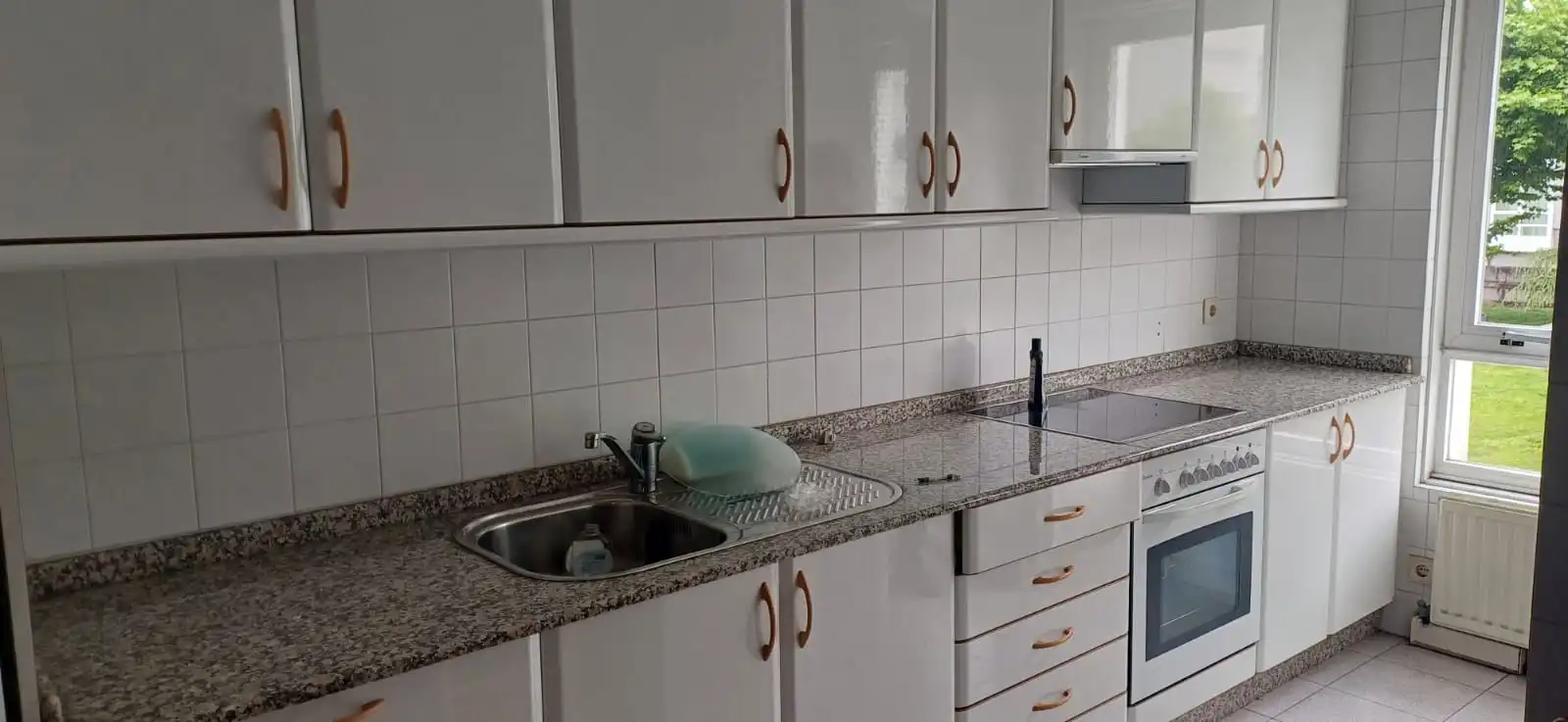 Kitchen of Flat for rent in Santiago de Compostela   with Heating, Storage room and Furnished
