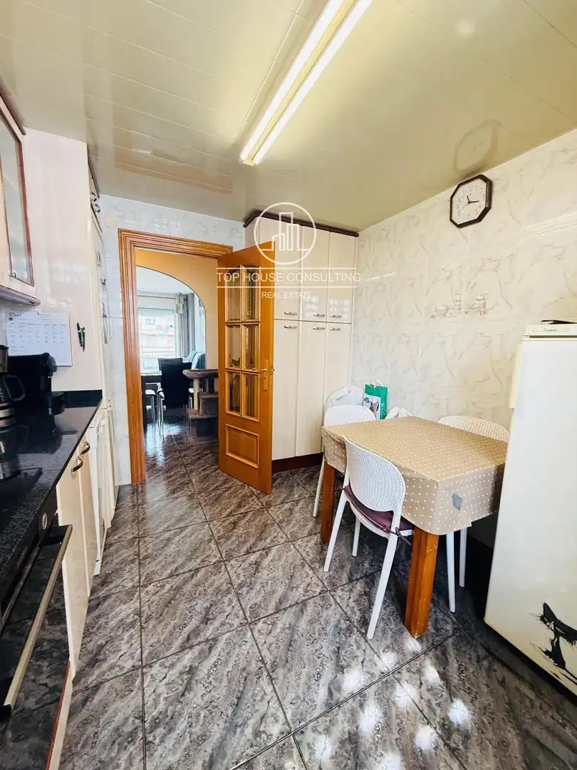 Außenansicht von Wohnung zum Verkauf in Sant Andreu de Llavaneres mit Heizung, Terrasse und Schwimmbad