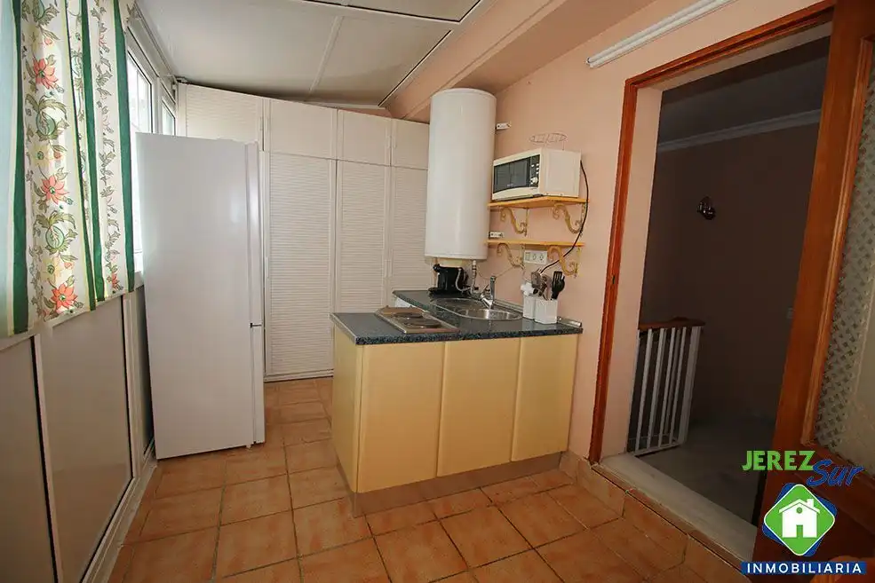 Cocina de Casa adosada en venta en Jerez de la Frontera con Aire acondicionado, Calefacción y Terraza