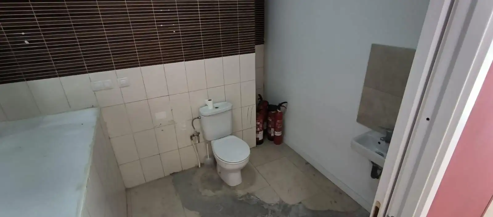 Geschaftsraum zur Miete in Valencia