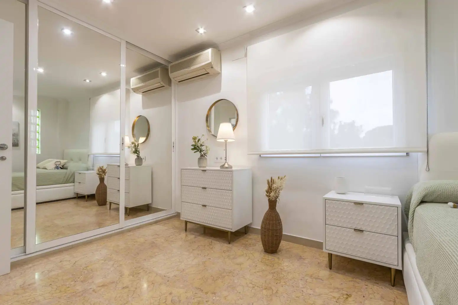 Habitación de Casa o chalet en venta en Torrent con Aire acondicionado, Calefacción y Jardín privado