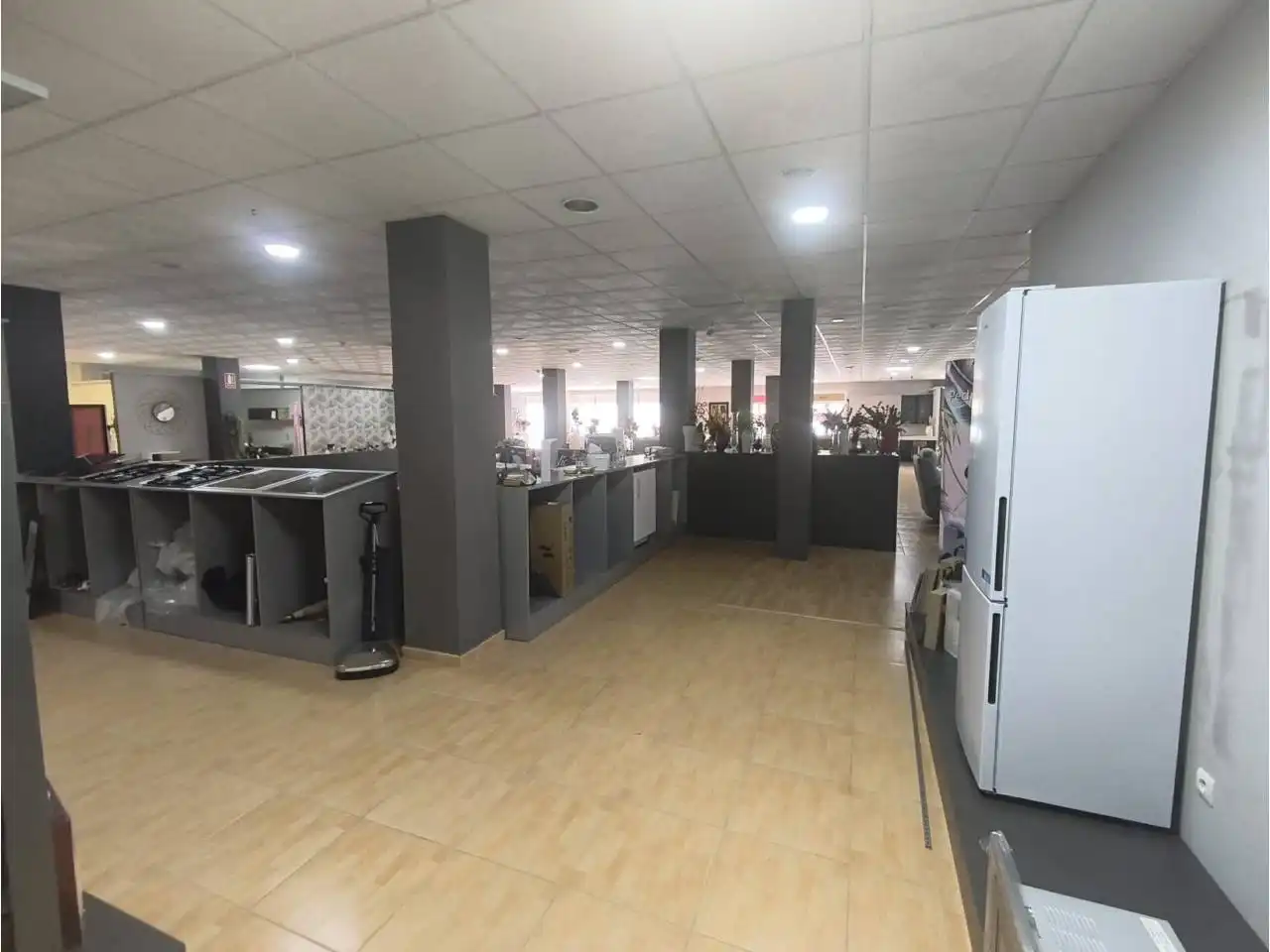 Edificio en venta en Moclín