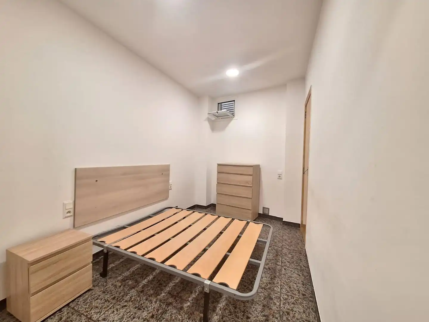 Habitación de Planta baja en venta en Valencia con Amueblado