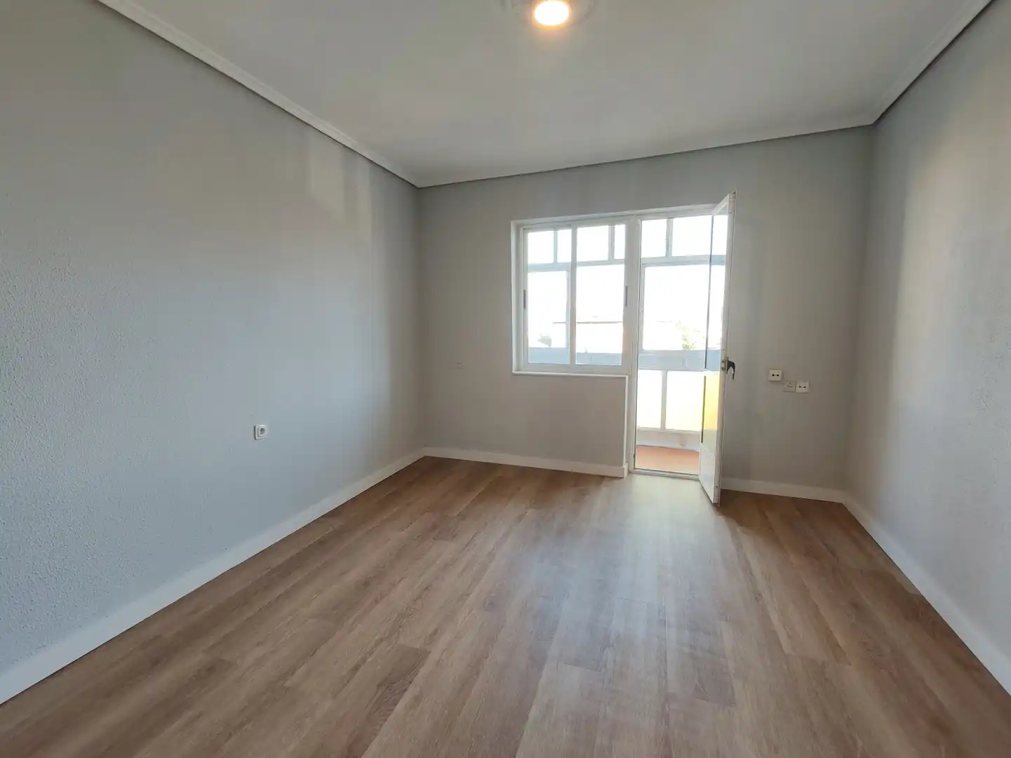 Bedroom of Flat for rent in Avilés  with Terrace and Furnished