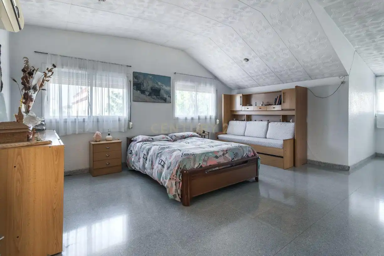 House with pool for sale in Carrer de les Orquídies, Viladecans, Spain, imagen 37
