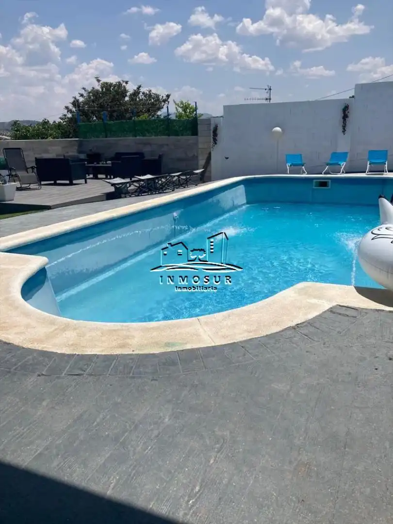 Piscina de Casa o xalet en venda en Lucena amb Piscina i Moblat
