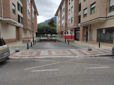 Parkplatz zum Verkauf in Los Corrales de Buelna - Calle Andalucía