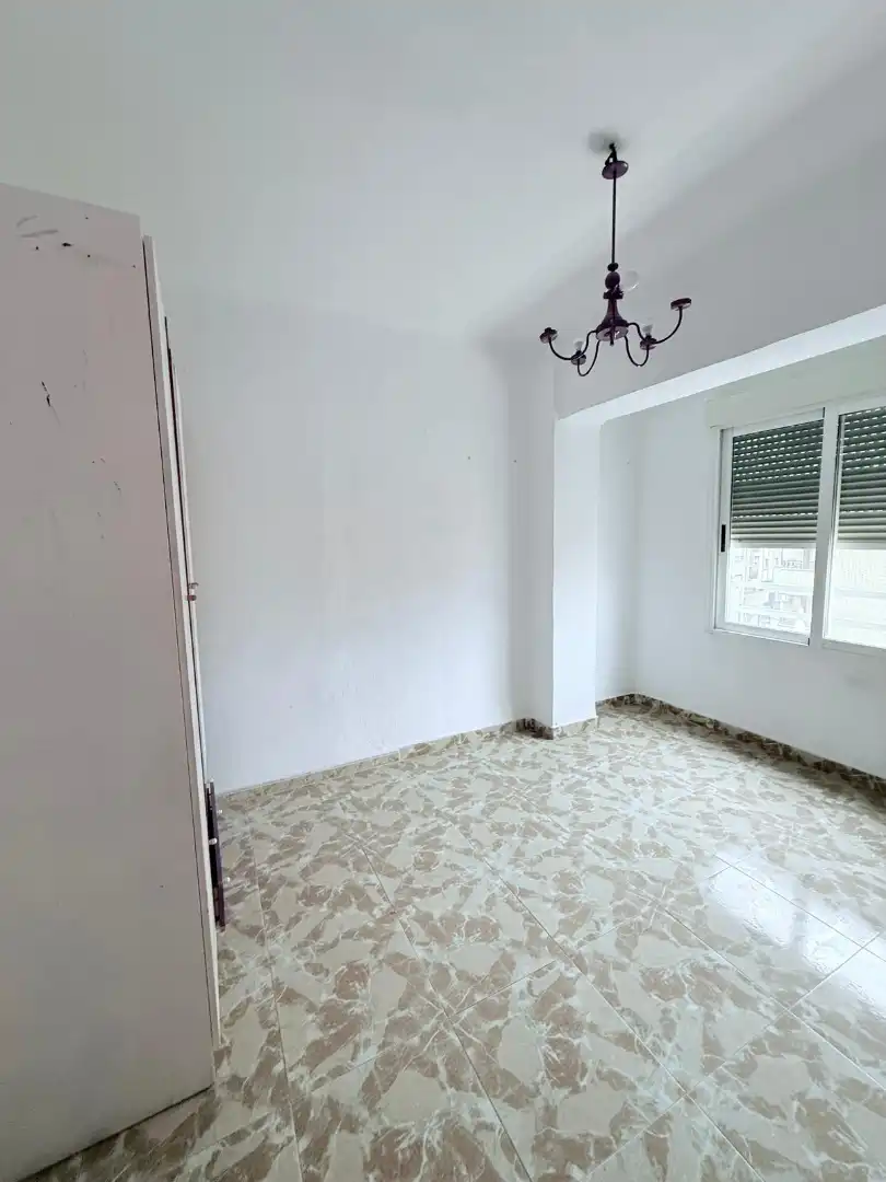 Wohnung zum Verkauf in Alcantarilla mit Balkon