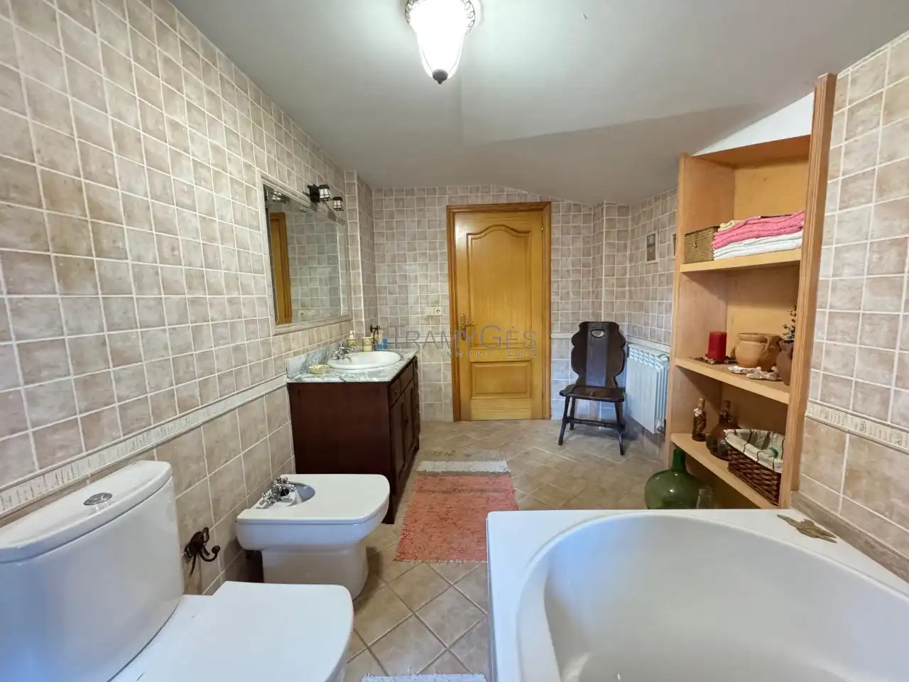 Bany de Casa o xalet en venda en Redondela amb Calefacció, Jardí privat i Terrassa