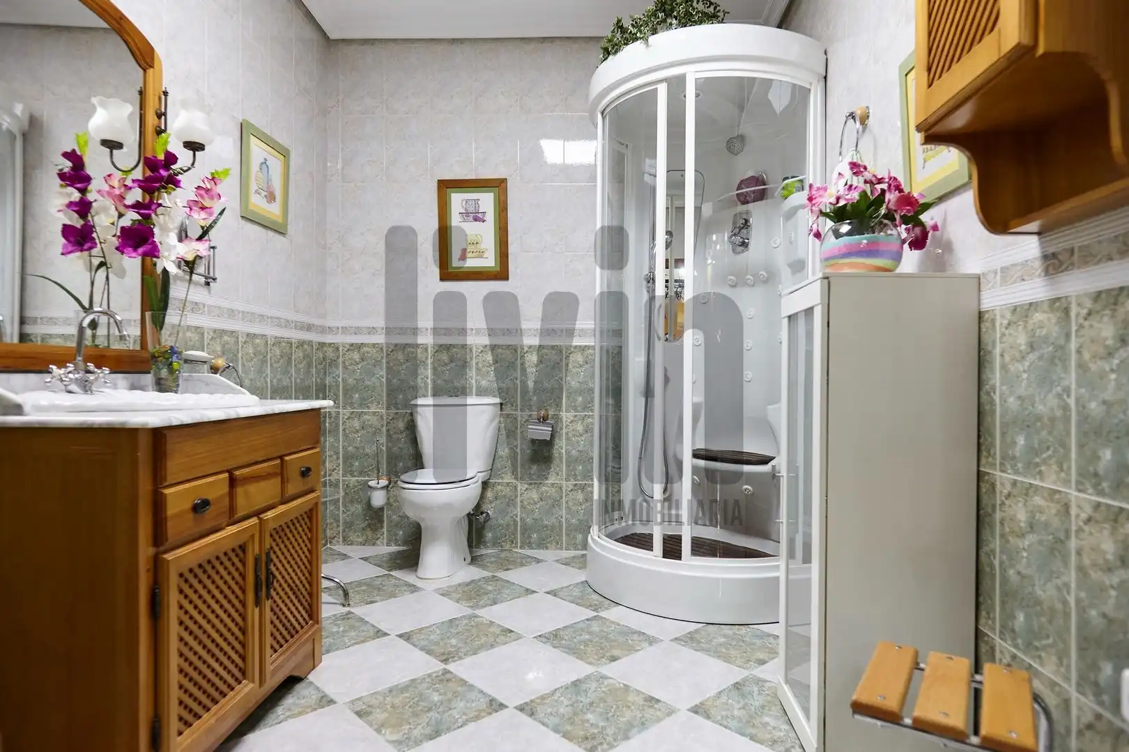 Baño de Casa o chalet en venta en Jaén con Aire acondicionado, Calefacción y Jardín privado