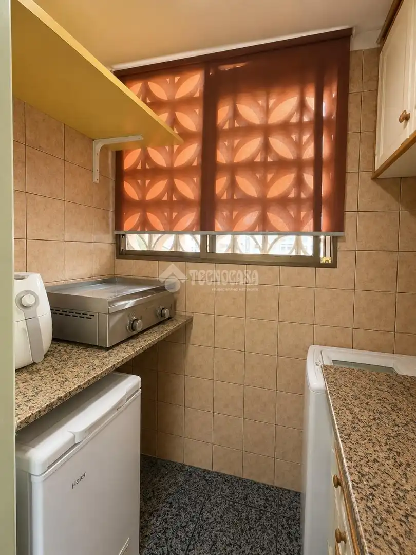 Cuina de Pis en venda en San Bartolomé de Tirajana amb Aire condicionat i Balcó