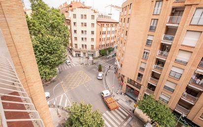 Vista exterior de Pis en venda en  Huesca Capital amb Terrassa