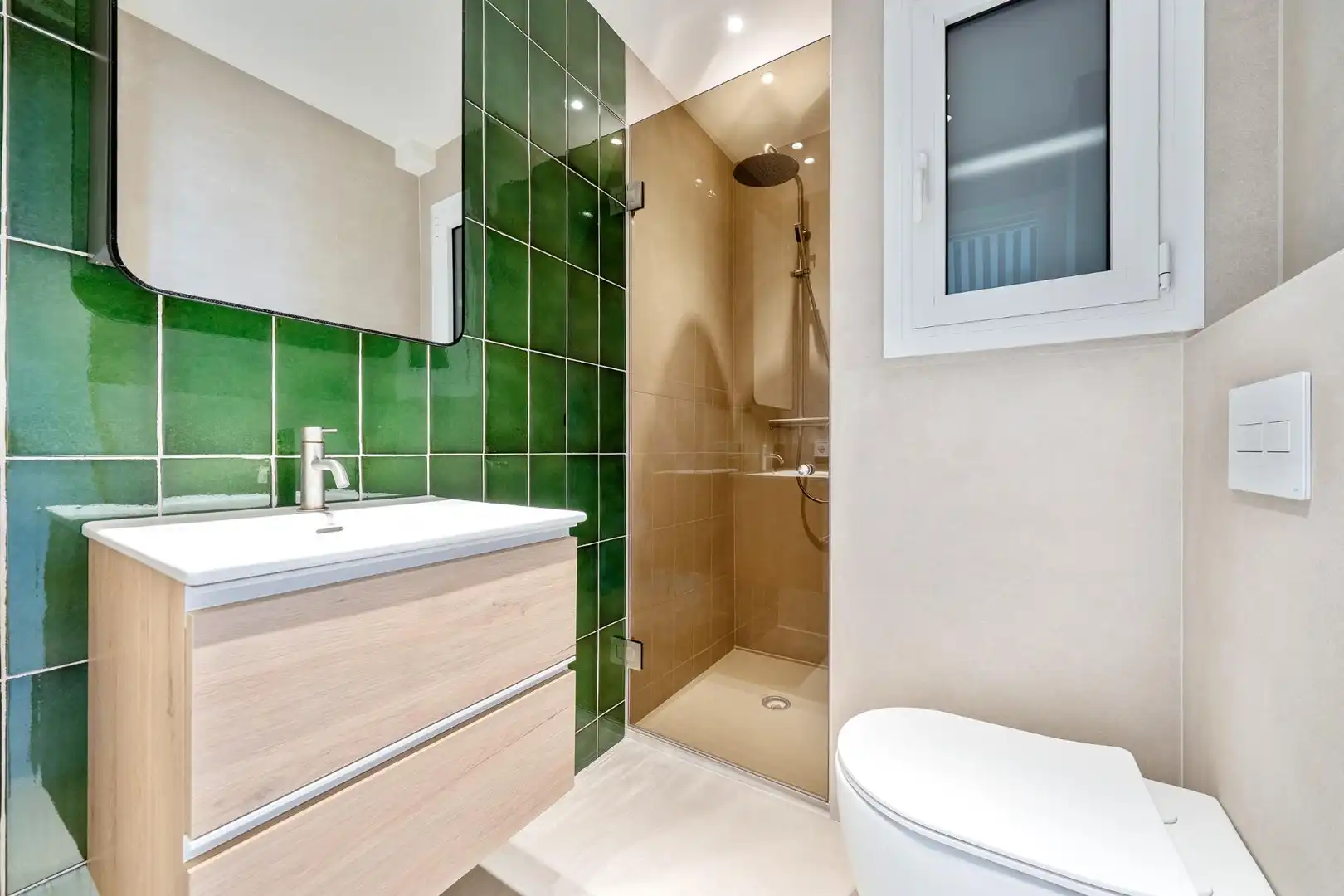 Badezimmer von Wohnung zum Verkauf in Tarragona mit Abstellraum, Möbliert und Alarm