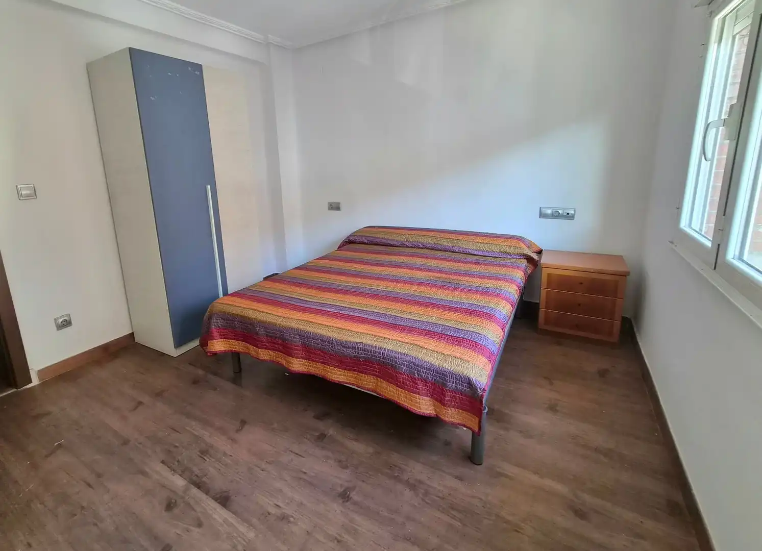 Dormitori de Casa adosada de lloguer en Carreño amb Calefacció
