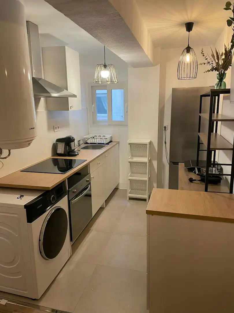 Kitchen of Flat for share in Valencia  with Washing machine