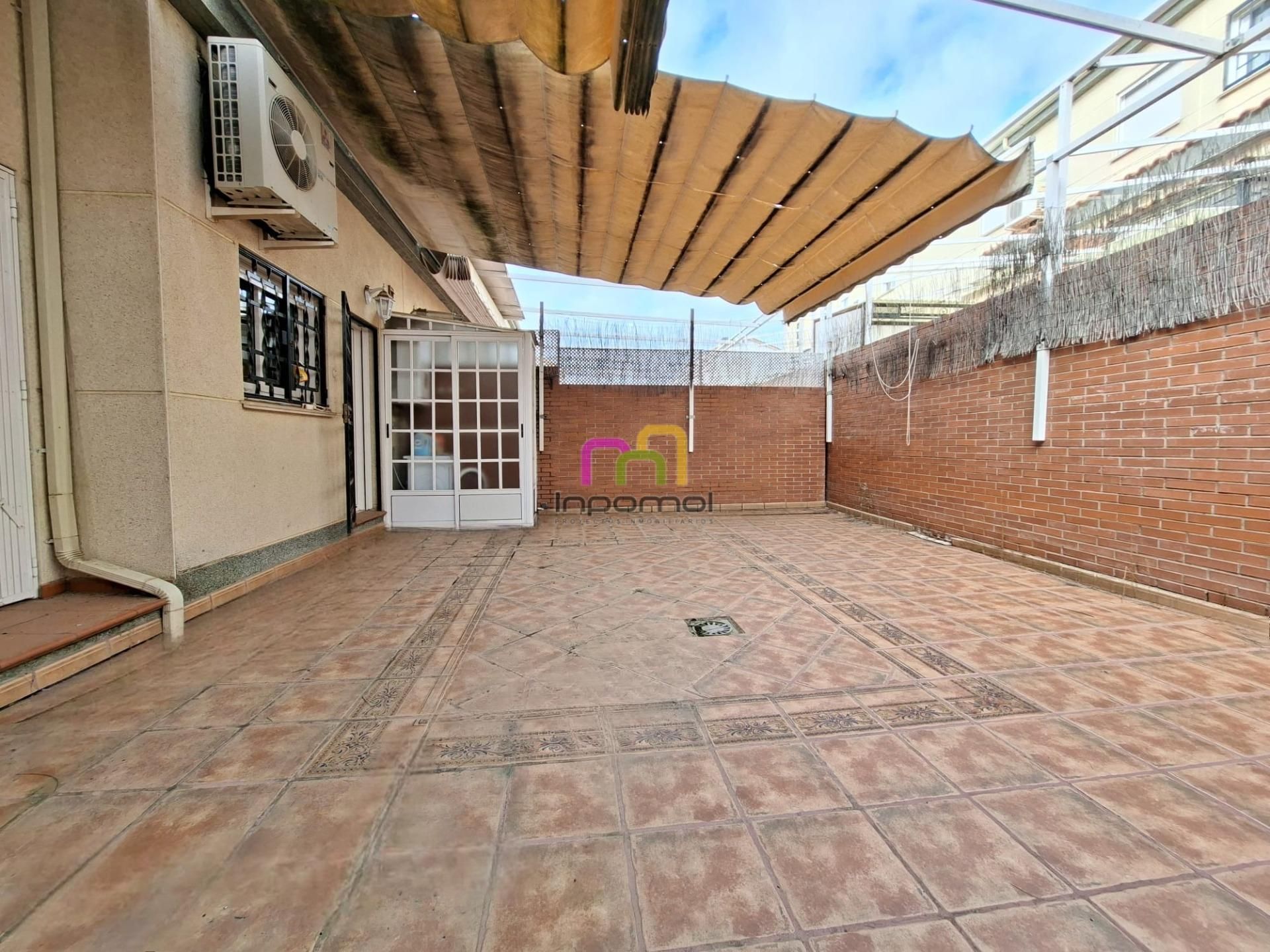 Terrace of Single-family semi-detached for sale in Badajoz Capital  with Air Conditioner and Storage room