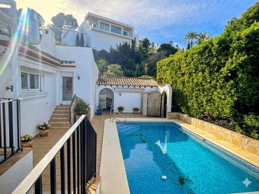 Casa con piscina in vendita a Pego