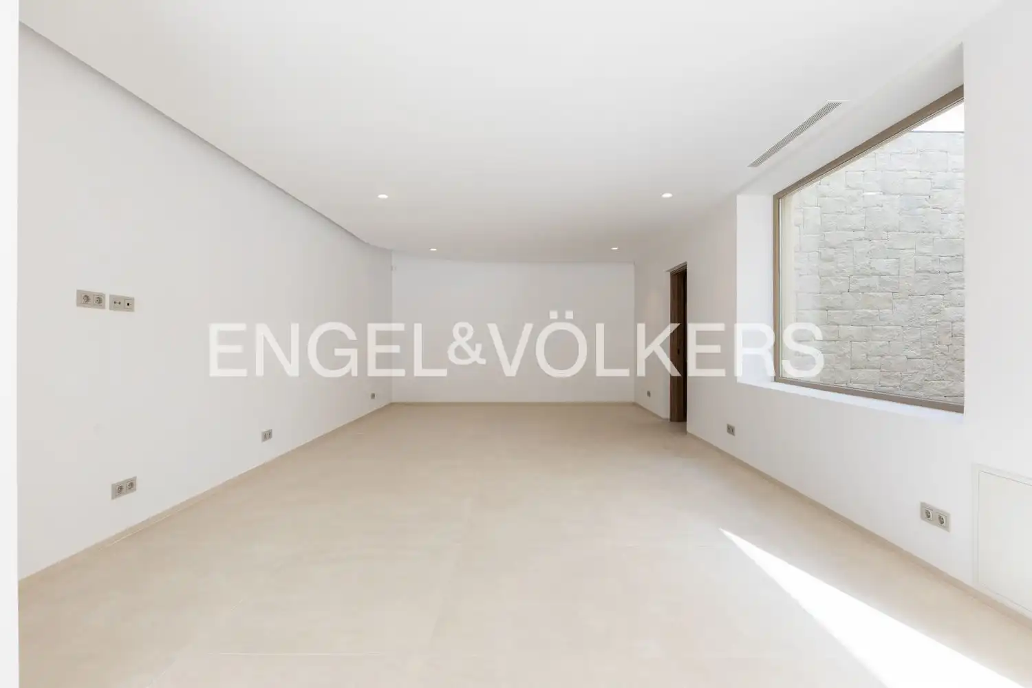 Houses for sale in Jávea / Xàbia  with Air Conditioner, Heating and Private garden