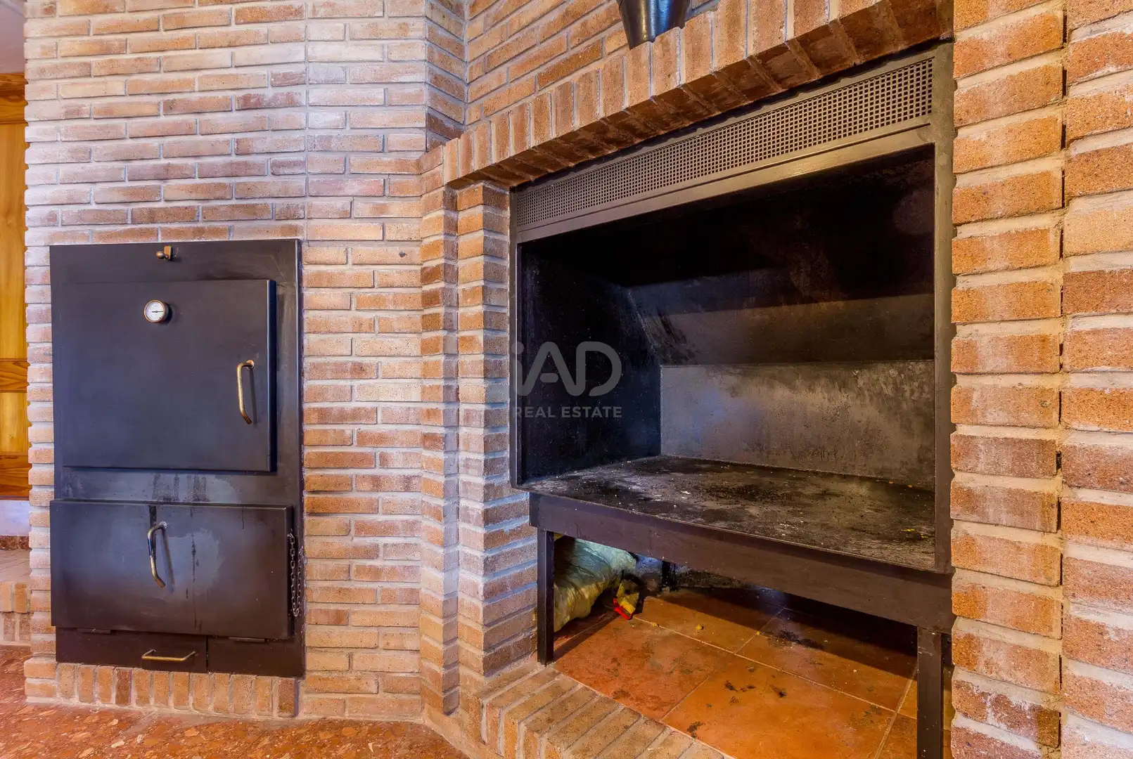 Country homes for sale in Yecla