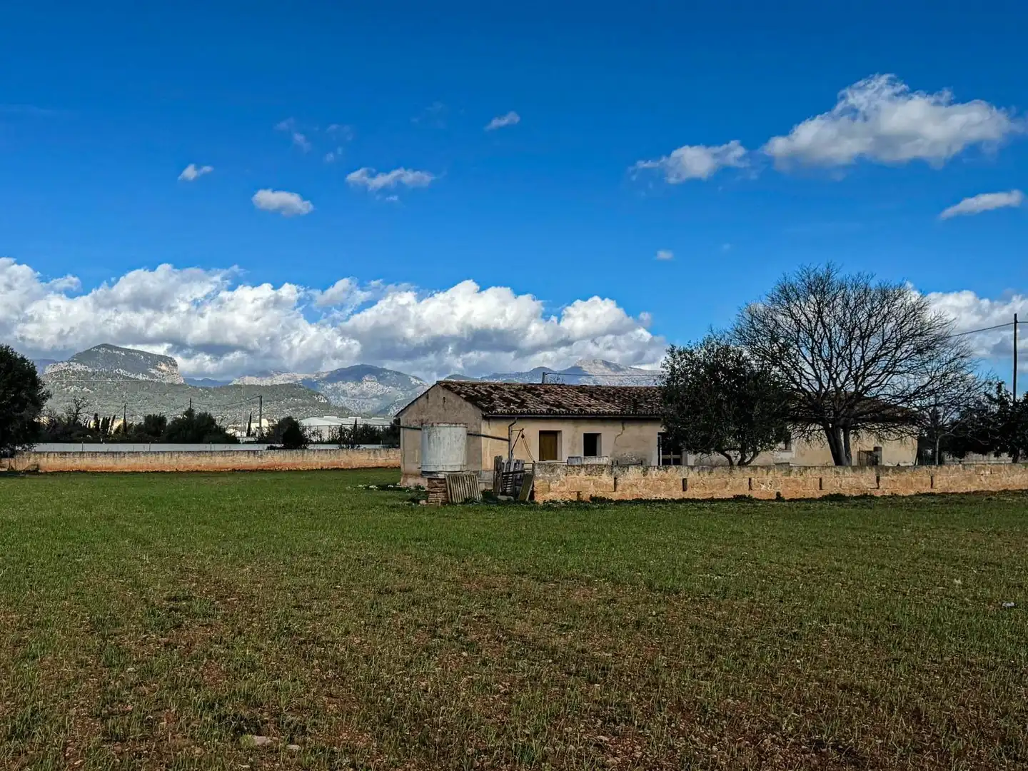 Terreno industrial en venta en Binissalem