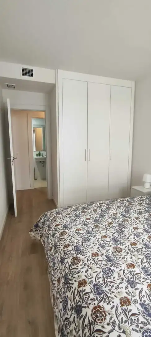 Dormitori de Apartament de lloguer en Marbella amb Aire condicionat, Terrassa i Traster