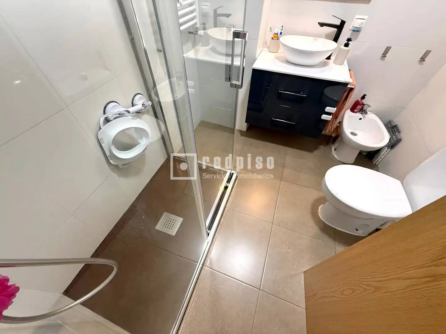 Baño de Piso en venta en Madrid con Aire acondicionado, Calefacción y Jardín privado