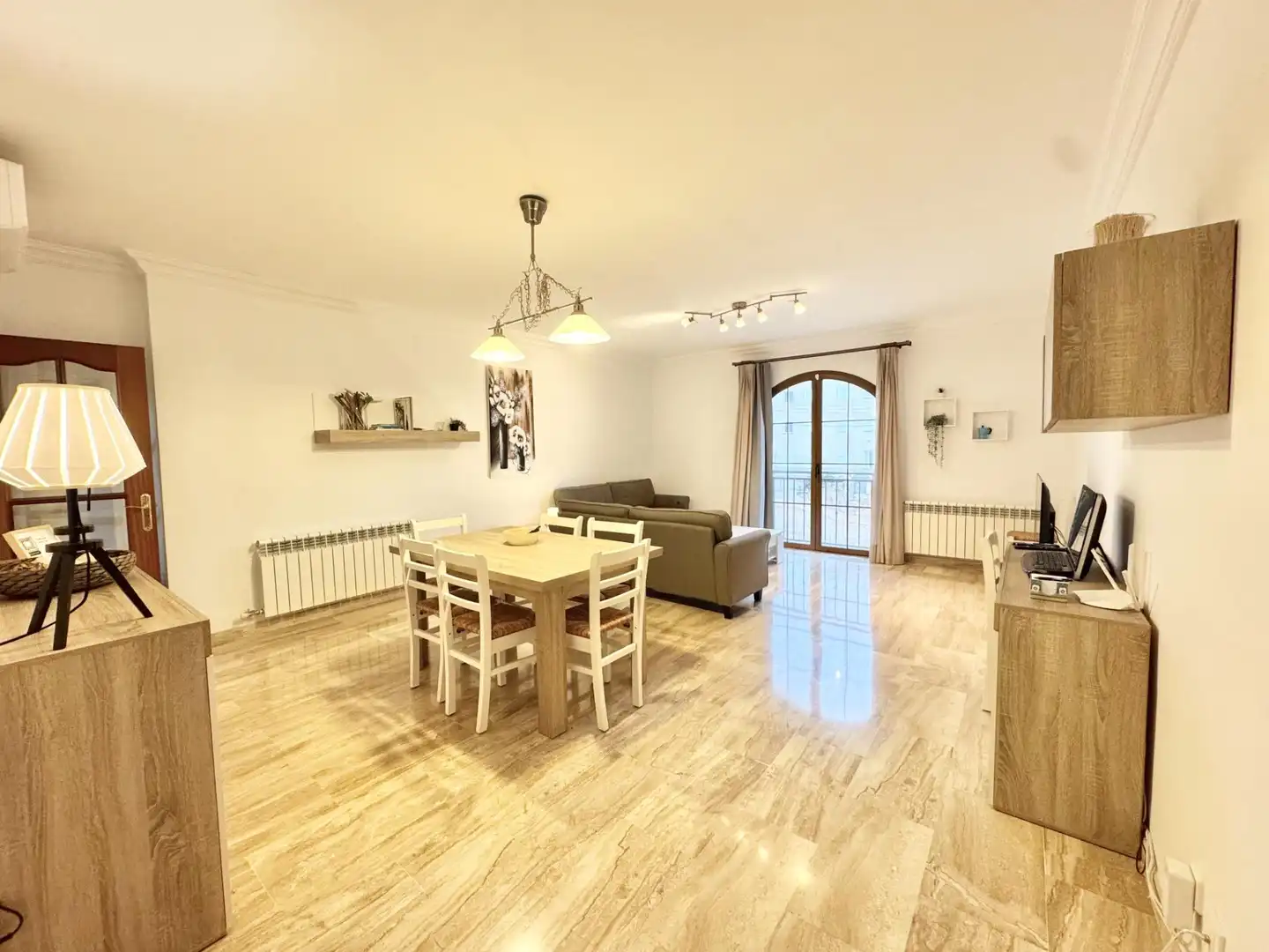 Sala de estar de Piso en venta en Capdepera con Alarma
