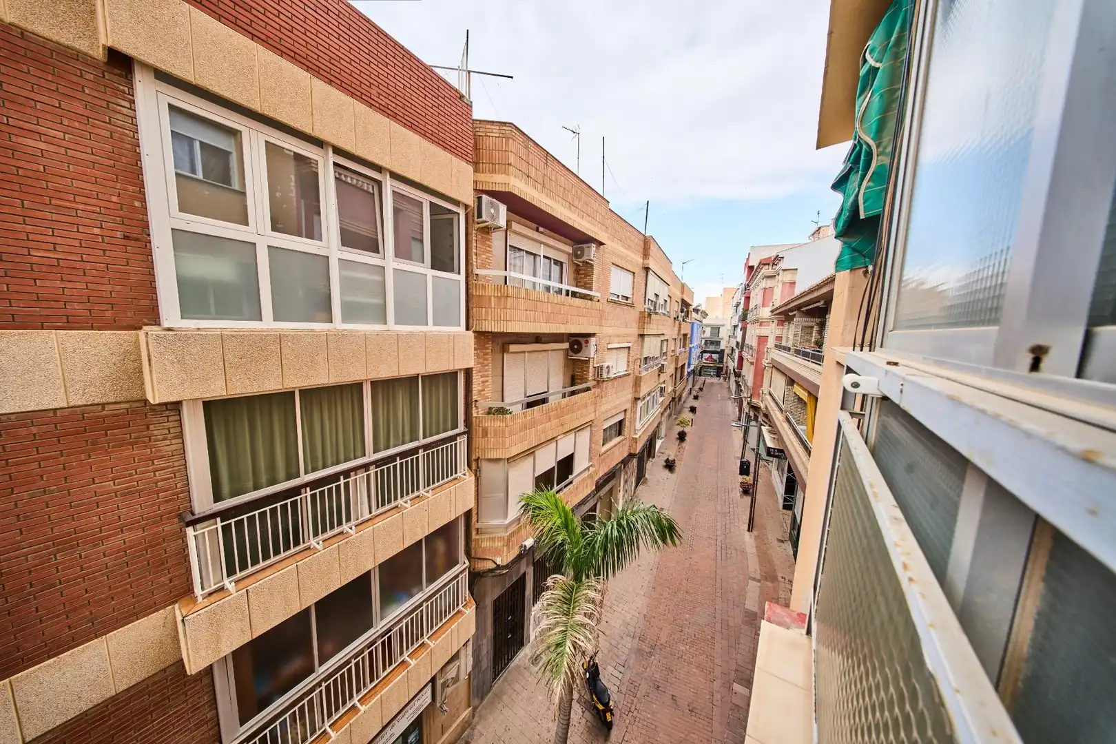 Vista exterior de Pis en venda en Motril amb Terrassa