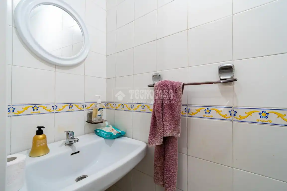 Baño de Casa adosada en venta en Cogollos de la Vega