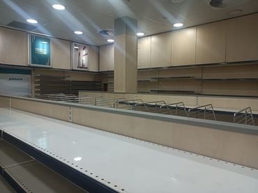 Local comercial de lloguer a Carrer Aguileres