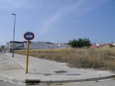 Terrenys i solars en venda a VALENCIA 121