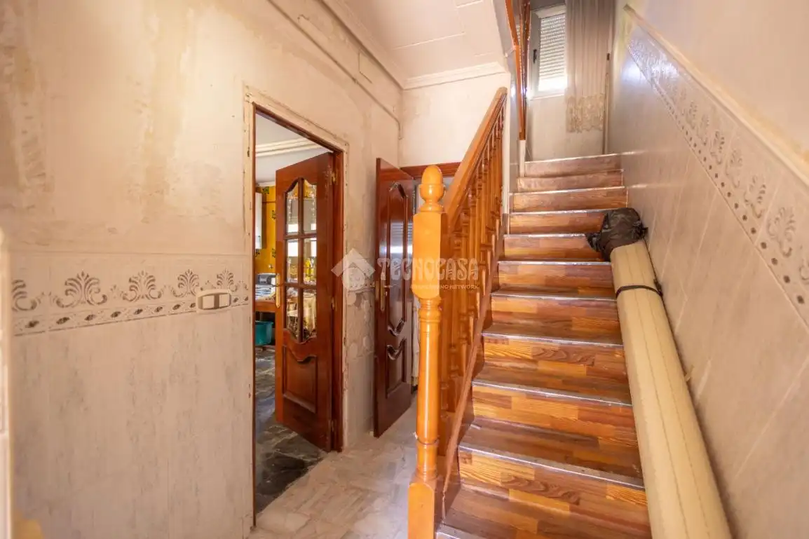 Casa aparellada en venda a Girón, imagen 8