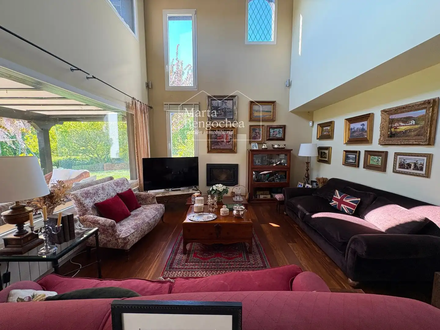 Sala de estar de Casa o chalet en venta en Legutio con Calefacción, Jardín privado y Terraza
