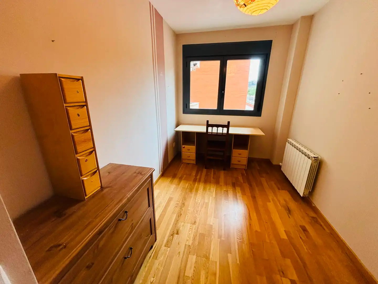 Habitación de Piso en venta en Barbastro con Aire acondicionado, Calefacción y Parquet