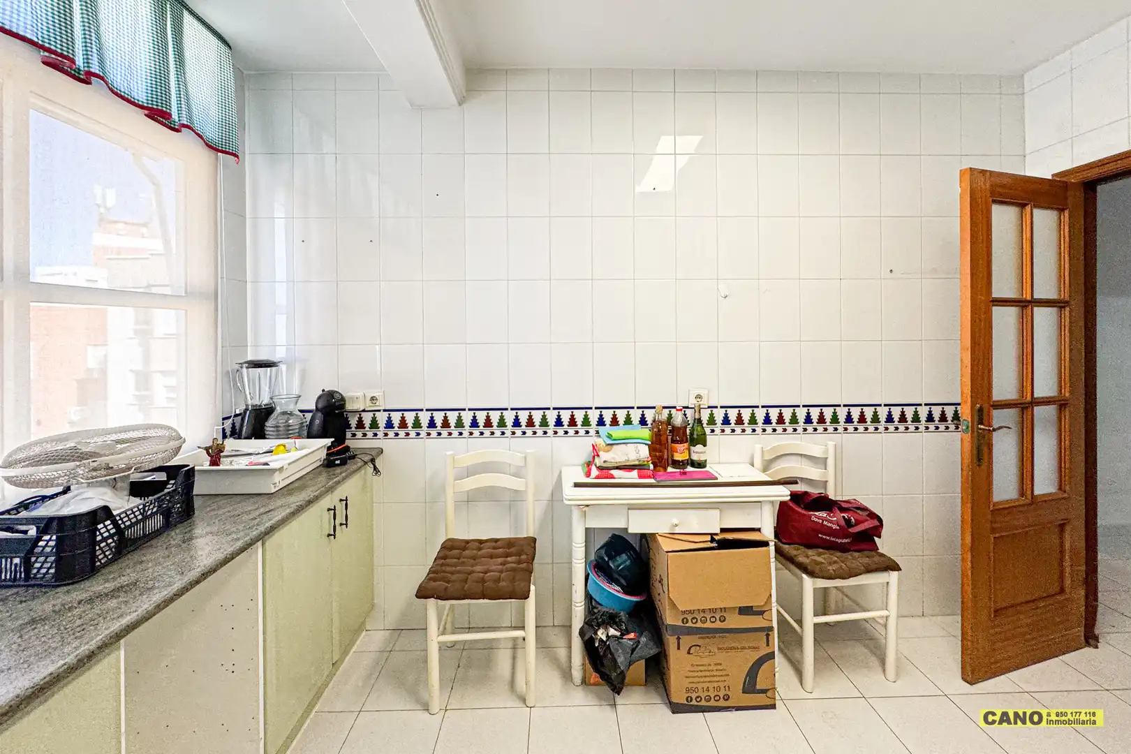 Cocina de Piso en venta en Almería con Terraza y Trastero