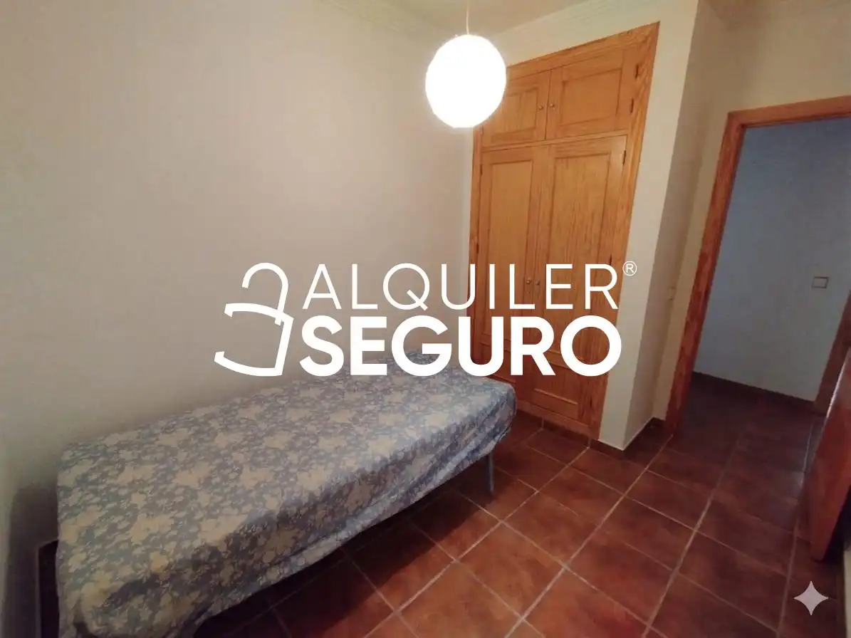 Habitación de Piso de alquiler en Mijas con Terraza y Amueblado