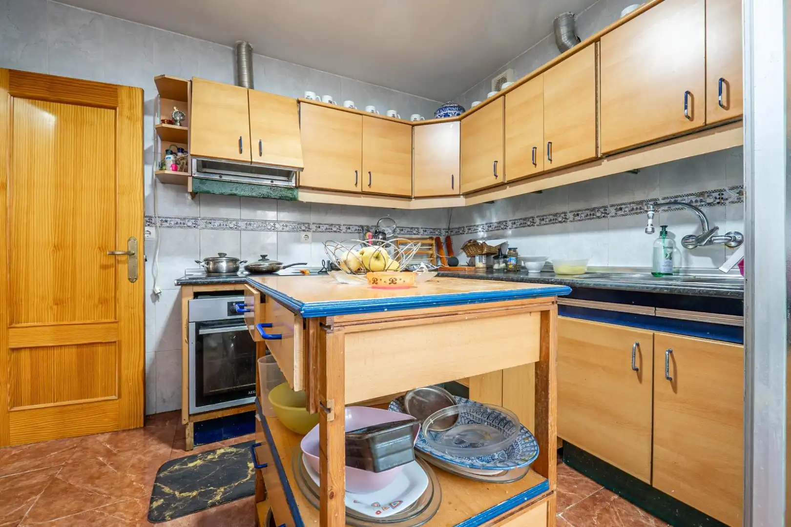 Cuina de Casa o xalet en venda en La Zubia amb Calefacció, Jardí privat i Terrassa