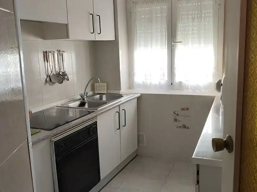 Cuina de Casa adosada en venda en Mora amb Traster i Moblat
