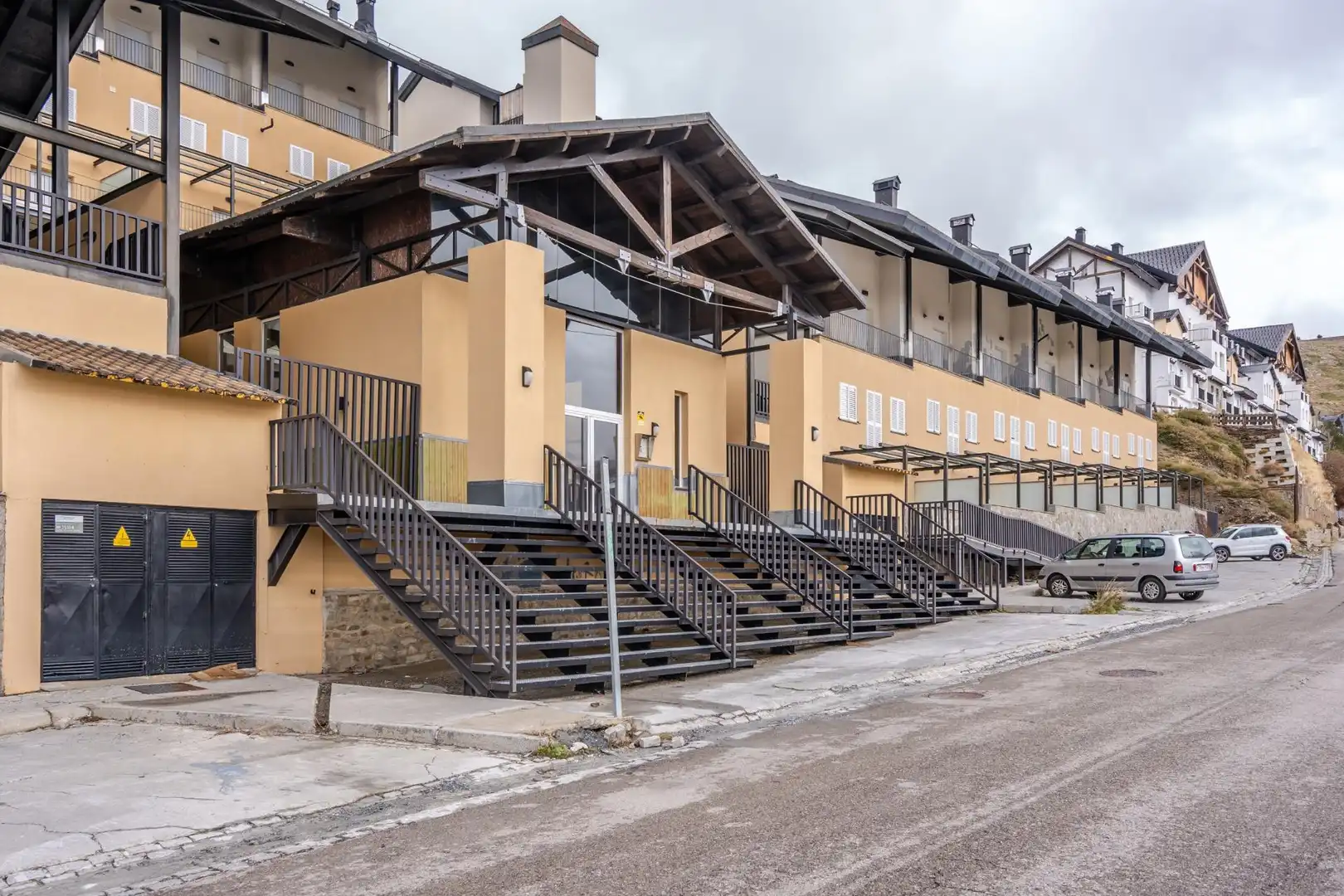 Vista exterior de Dúplex en venta en Sierra Nevada con Calefacción, Terraza y Trastero