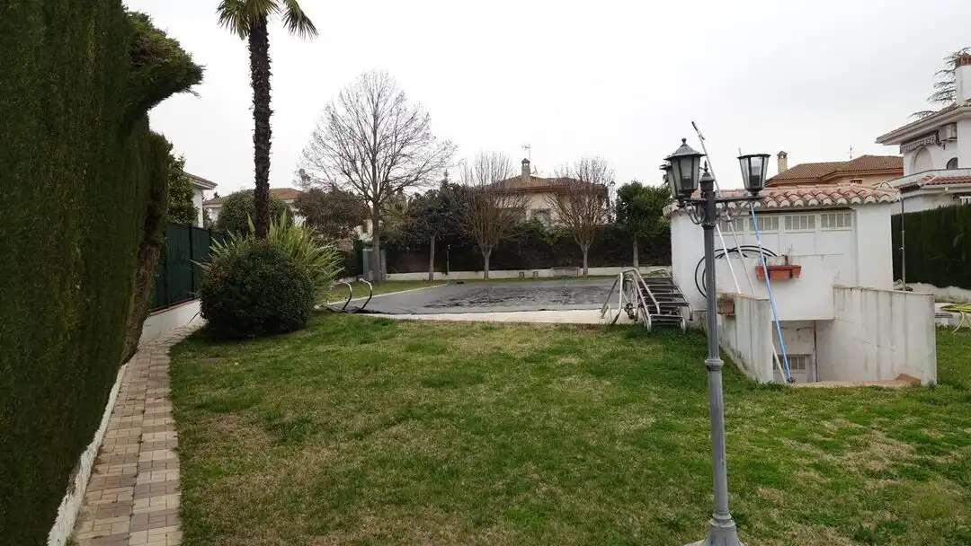 Piscina de Casa o chalet en venta en Albolote con Aire acondicionado, Calefacción y Piscina