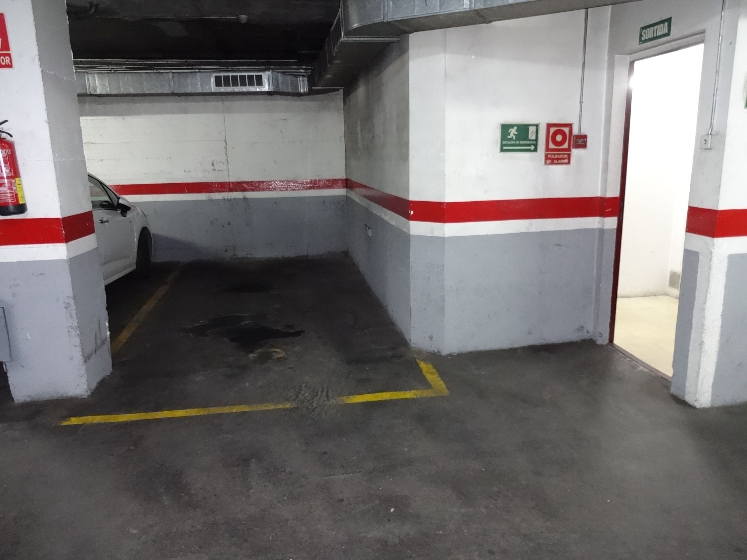 Garatge de lloguer a Carrer de Dante Alighieri, 2, Horta