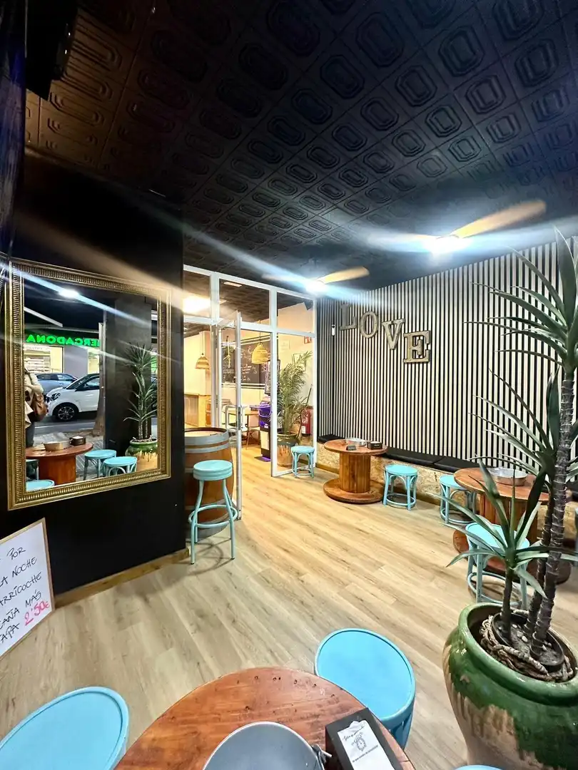 Local comercial en alquiler en Nord