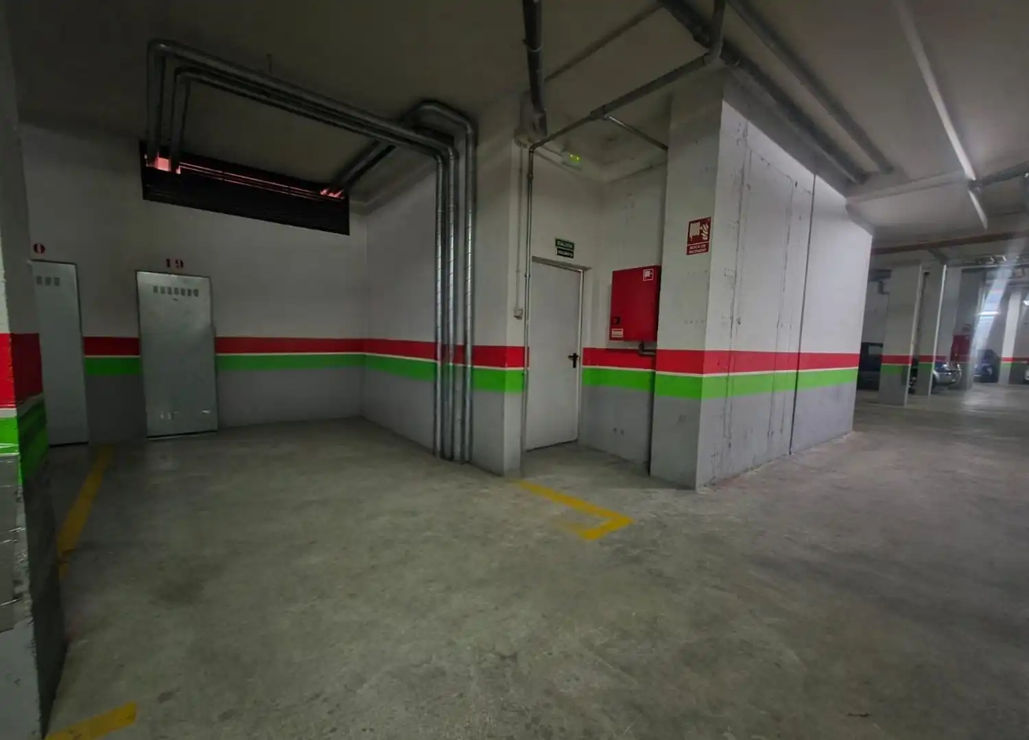 Parkplatz von Wohnung zur Miete in Ávila mit Heizung, Parkett und Terrasse