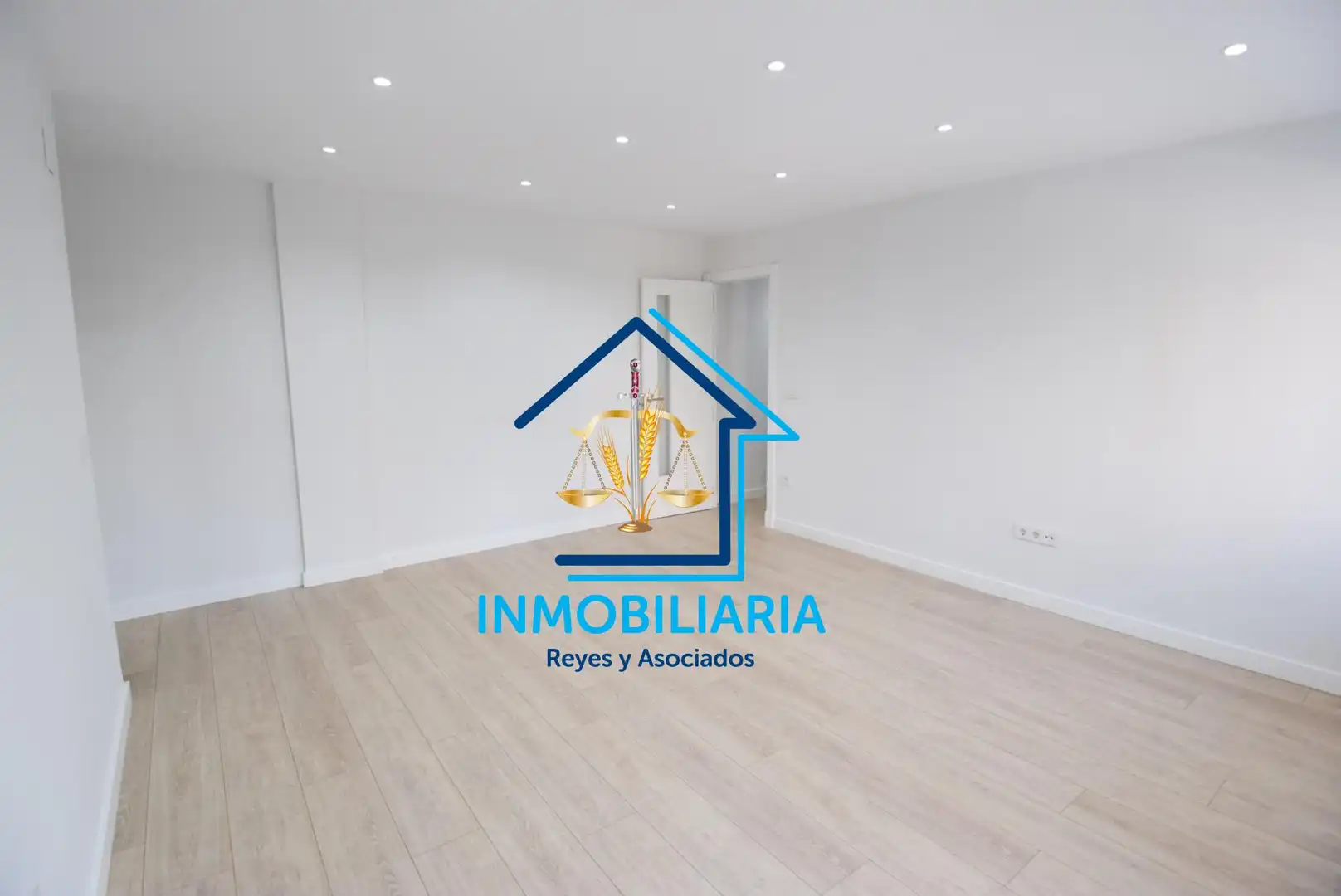 Flat for sale in Córdoba  with Air Conditioner and Heating