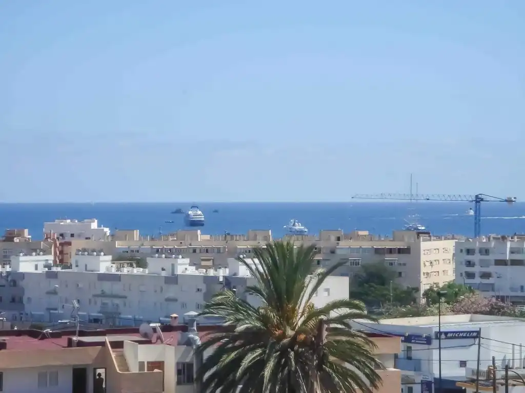 Vista exterior de Edificio en venta en Eivissa