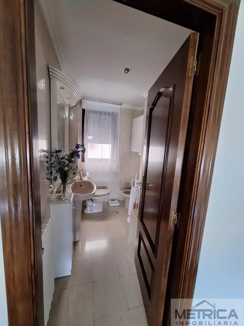 Bathroom of Flat for sale in Salamanca  with Heating, Parquet flooring and Terrace