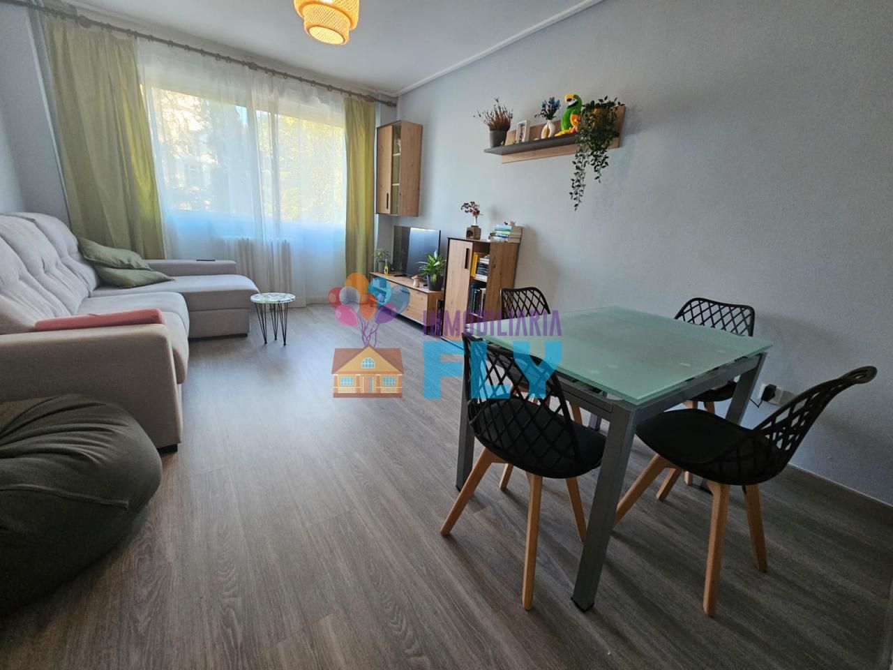 Sala de estar de Piso de alquiler en Ourense Capital  con Calefacción